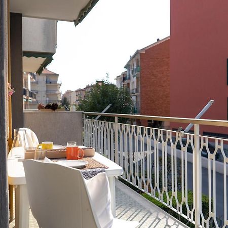 Pietra Ligure Downtown Convenience -Free Parking 아파트 외부 사진